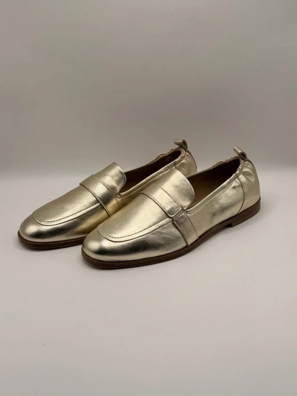 Andre Assous Womens Cedar  Gold Metallic Leather Loafer Sz 8